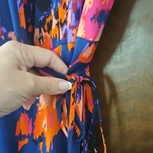 Vibrant Navy Floral Wrap Maxi Dress in Pink & Orange Size XL - Picture 4 of 6